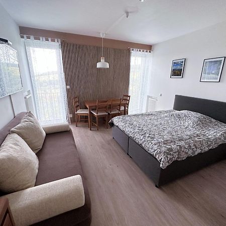 Miky Apartman Klinovec Meadow Loučná pod Klínovcem Exteriör bild